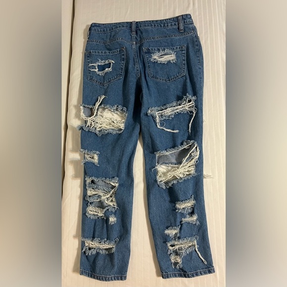 Fashion Nova Destroyed Distressed High Rise Boyfriend Denim Jeans. Sz 11 - Picture 7 of 13